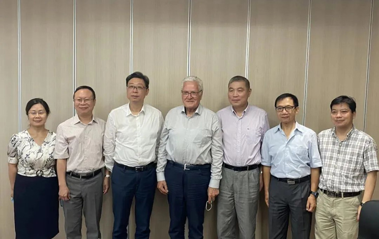 朱瓏瓏董事長出席上海市住建委科技委馬克斯·多曼專家研討交流活動